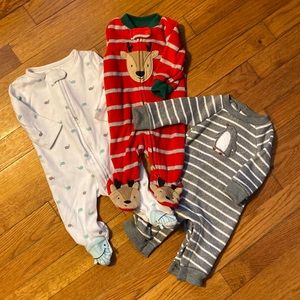 Carters 3 pieces onesie’s.